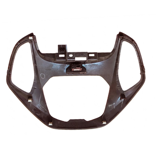 MOLDURA TABLERO (RADIO) FORD FIGO 2015 AL 2018 SEDAN/HATCHBACK C/REJILLA P/AIRE INT CENT DEL DESMONTADO ORIGINAL COD. E4B5-18835-D