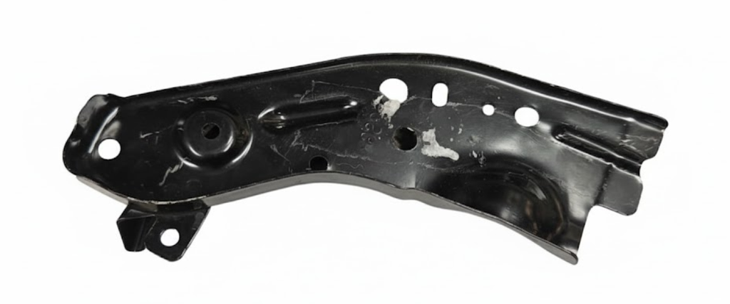 SOPORTE RADIADOR NISSAN SENTRA 2013 AL 2019 DER ORIGINAL COD. F2520-3SGMA