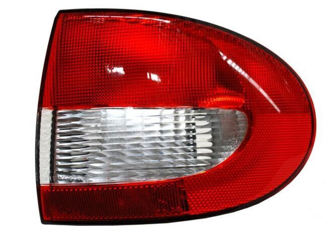 CALAVERA RENAULT MEGANE 2001 AL 2004 EXT DER TYC *EX+