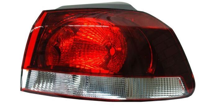 CALAVERA VOLKSWAGEN GOLF GTI 2010 AL 2013 EXT DER TYC *R