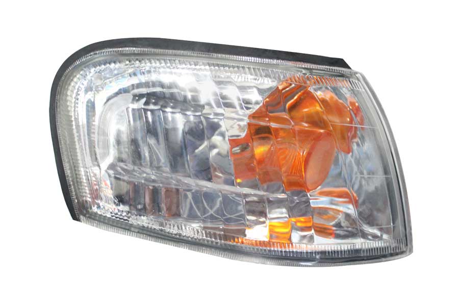 CUARTO ESQUINA (PUNTA) NISSAN SENTRA DE 2000 CRISTAL DER TYC (2939)
