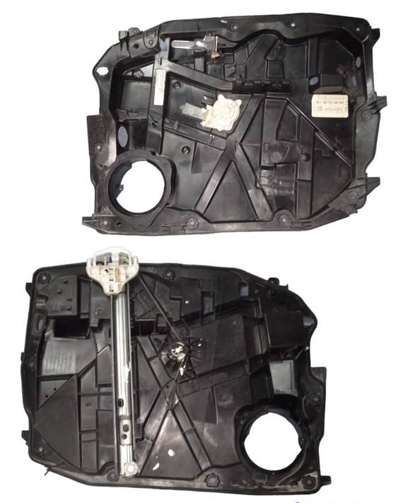 TAPA PUERTA JEEP LIBERTY DE 2008 AL 2013 ELECT C/MOTOR C/ELEVADOR C/MANIJA COMPLETA DEL DER USADO