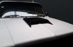 TOMA DE AIRE SIMULADA UNIVERSAL GDE P/CAMIONETA 1 PZA