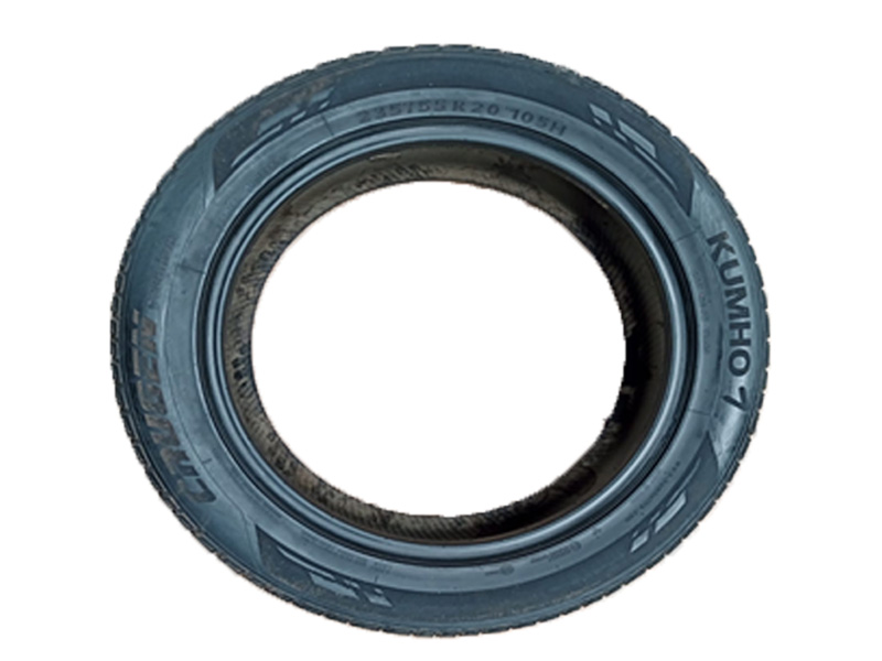 LLANTA 235/55/R20 KUMHO 50% VIDA