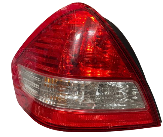 CALAVERA NISSAN TIIDA 2007 AL 2018 4 PTAS C/FOCO IZQ ORIGINAL USADO DAÑO 1