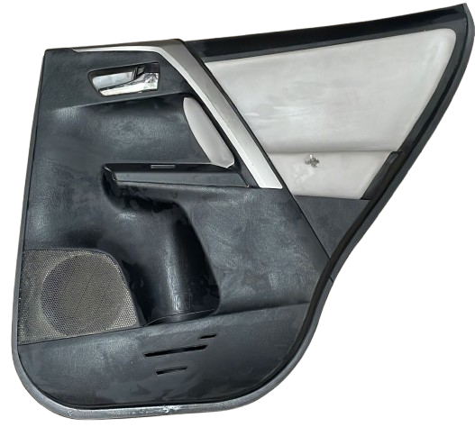 TAPA (PANEL) PUERTA TOYOTA RAV 4  2016 AL 2017 C/MANIJA INT TRAS DER DESMONTADO ORIGINAL COD. 67513-X1B13
