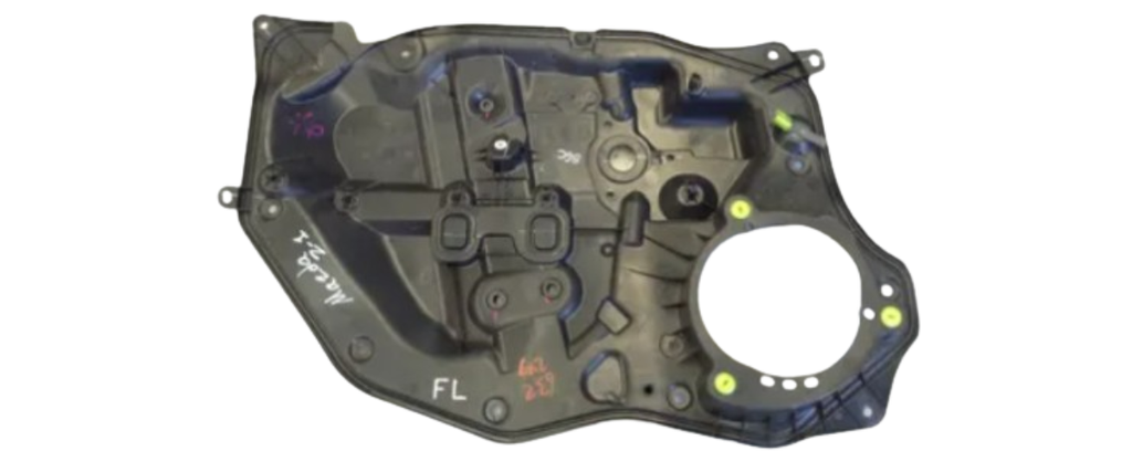 TAPA PUERTA MAZDA 2 2016 AL 2019 INT DEL IZQ ORIGINAL
