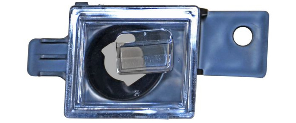 LUZ DE PLACA CHEVROLET PU 2014 AL 2018 1500 IZQ