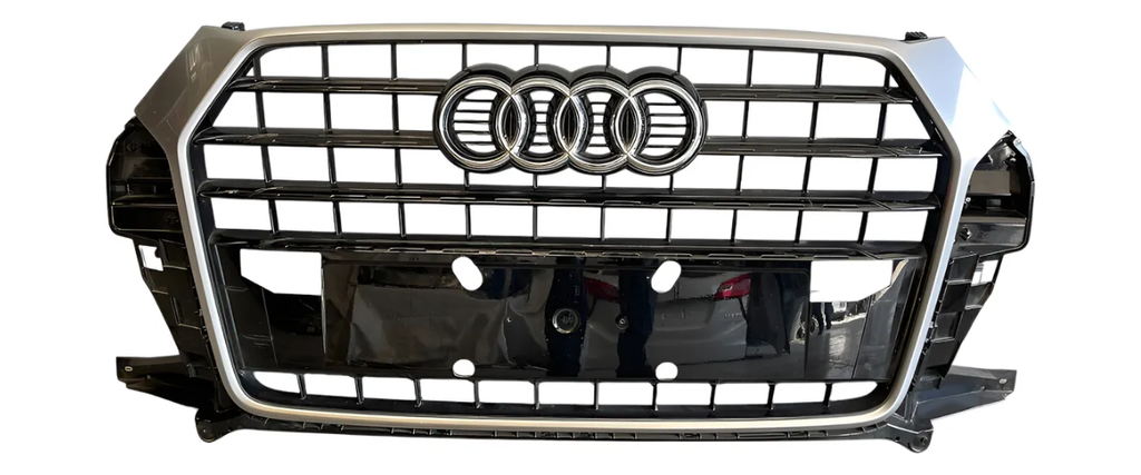 PARRILLA AUDI Q3 2016 AL 2018 CENT DEL C/EMBLEMA NUEVO ORIGINAL