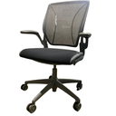 SILLA PARA ESCRITORIO HUMANSCALE P/OFICINA CON VARIAS FUNCIONES DE COMODIDAD GRIS