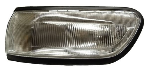 [315-1521L] CUARTO ESQUINA (PUNTA) NISSAN STANZA 90-92 BCO IZQ TYC TW