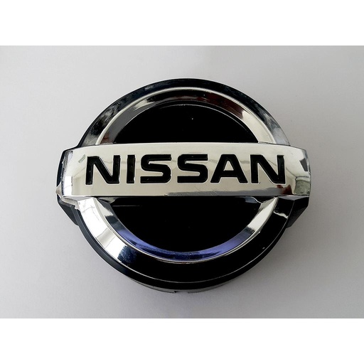 [TSNISIN04PA] INSIGNIA ORIGINAL NISSAN TSURU III DE 2004 AL 2017 PARRILLA (9NEM)