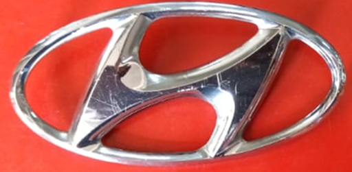 [CECHEINLE] INSIGNIA ORIGINAL PARRILLA HYUNDAI 13 X 6.5 CM CROM USADA