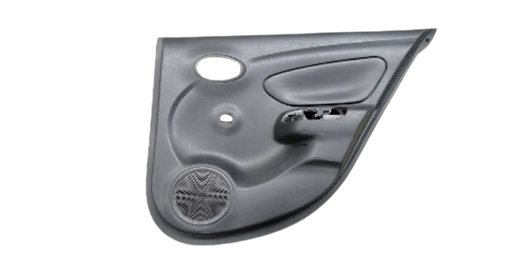 [82922-3BA0A] TAPA PUERTA NISSAN VERSA 2012 AL 2013 S/TAPA JALADERA TRAS DER USADA ORIGINAL D-2