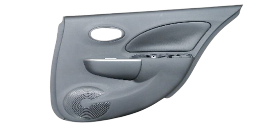 [TANI-MA12-41] TAPA PUERTA NISSAN MARCH 2012 AL 2020 S/TAPA JALADERA TRAS DER USADA ORIGINAL D-1